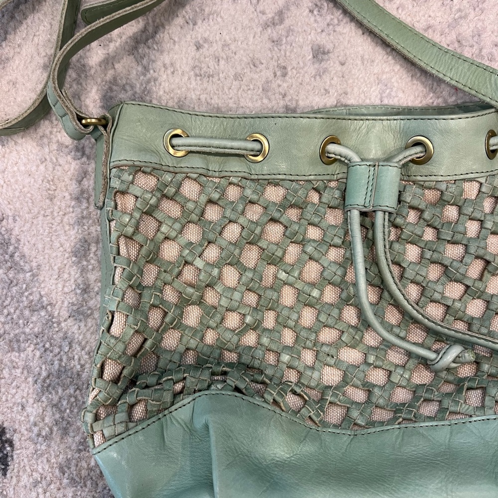 Women’s MARTA PONTI Sage Green* Leather Woven Crossbody Bag Purse - Picture 3 of 7